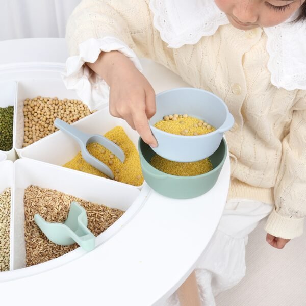 Nesting Bowls & Sieve Nesting Bowls & Sieve